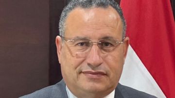 وزير التعليم العالي يهنئ الأكاديميين المعينين محافظين ونواب محافظين