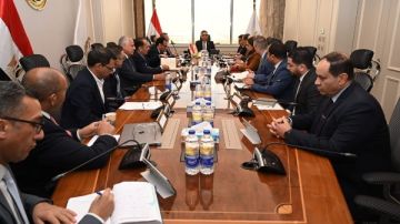 وزير التموين يتابع خطط تطوير صناعة السكر لضمان تحقيق الاكتفاء الذاتي