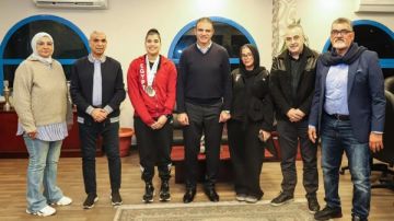 رئيس نادي سموحة يستقبل بطلات الرمح ويحثهن على التألق دوليا رئيس نادي سموحة يستقبل بطلات الرمح ويحثهن على التألق دوليا