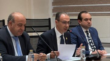 أوركسترا صحية.. صحة النواب تطرح خريطة إنقاذ جديدة للمستشفيات أوركسترا صحية.. صحة النواب تطرح خريطة إنقاذ جديدة للمستشفيات