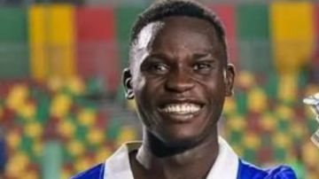 المدير العام للهلال السوداني: من الصعب انتقال چان كلود للأهلي .. لهذا السبب المدير العام للهلال السوداني: من الصعب انتقال چان كلود للأهلي .. لهذا السبب