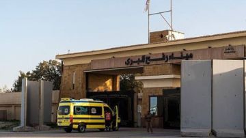 الهلال الأحمر الفلسطيني: تشغيل الجانب الفلسطيني من معبر رفح بارقة أمل للمصابين الفلسطينيين