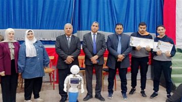 تكريم 10 مدرسين و45 تلميذا بمبادرة إعداد معلم مبدع وطالب باحث بالفيوم