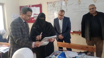 وكيل تعليم كفر الشيخ ومسؤول الوزارة يتابعان مدرسة هدى شعراوي صور