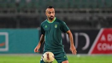 رئيس الاتحاد السكندري: الأهلى مخدشي فلوس مقابل إعارة أفشة وأوضة اللبس بلا مشاكل