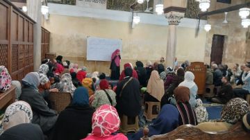 في لفتة إنسانية.. ملتقى الأزهر بلغة الإشارة يضيء طريق الصم لاستقبال شهر رمضان في لفتة إنسانية.. ملتقى الأزهر بلغة الإشارة يضيء طريق الصم لاستقبال شهر رمضان