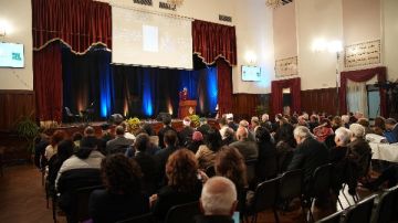 احتفالية لتسليم جائزة الدكتور علي السمان رائد حوار الأديان والثقافات