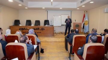 الشعب الجمهوري يواصل ورش العمل البرلمانية بمحاضرات حول الرقابة البرلمانية والأمن القومي