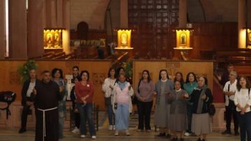 الكنيسة اللاتينية بمصر تنظم أول حج يوبيلي على خطى القديس فرنسيس الآسيزي إلى دمياط وبورسعيد الكنيسة اللاتينية بمصر تنظم أول حج يوبيلي على خطى القديس فرنسيس الآسيزي إلى دمياط وبورسعيد