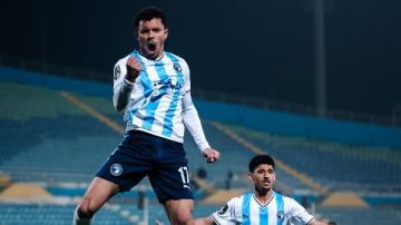 بطولة الكونفدرالية.. بيراميدز يقضى علي آمال نهضة بركان ويسجل الهدف الثالث