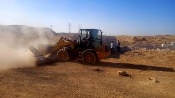 محافظ أسوان يتابع إزالة 453 تعديا على 230 ألف و457 م2 ضمن الموجة 28 محافظ أسوان يتابع إزالة 453 تعديا على 230 ألف و457 م2 ضمن الموجة 28