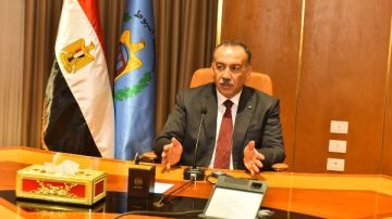 نسبة النجاح 59 .. محافظ أسيوط يعتمد نتيجة الشهادة الإعدادية