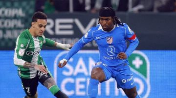 أتلتيكو مدريد يتأهل لنصف نهائي كأس ملك إسبانيا بخماسية في بيتيس