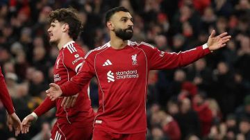 45 مليون جنيه إسترليني تضع ليفربول أمام مفترق طرق حاسم بشأن مستقبل محمد صلاح