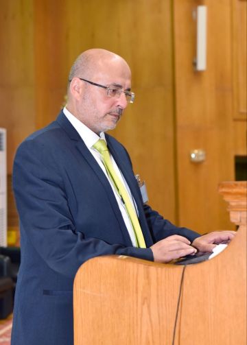 الدكتور محمد أنور: مصر لم تعد مستهلك للأدوية بل تحولت إلى قاعدة صناعية تصدر الصحة إلى العالم