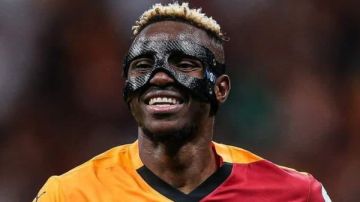 تأمين مستقبل أم هيمنة أوروبية.. لماذا يراهن بايرن على أوسيمين رغم توهج كين؟