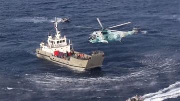 رسو سفينة حربية روسية في بندر عباس.. معادلات جديدة في الخليج تتشكل على وقع المناورات البحرية