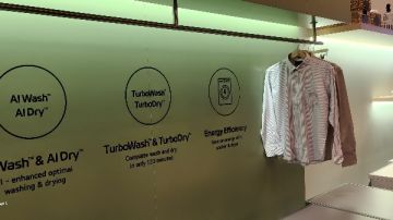 كيف يعيد الذكاء الاصطناعي تعريف الاستدامة في العناية بالملابس الشخصية؟ كيف يعيد الذكاء الاصطناعي تعريف الاستدامة في العناية بالملابس الشخصية؟