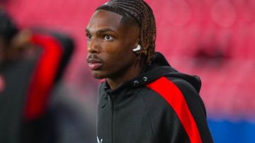 ليفربول يتلقى صدمة بسبب صفقته الجديدة.. عملية جراحية عاجلة لـ جاكيه