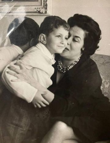 مصر.. وفاة نجل ليلى مراد