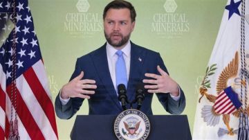 نائب الرئيس الأمريكي: إيران ما زالت ترفض قبول الخطوط الحمراء لـ ترامب نائب الرئيس الأمريكي: إيران ما زالت ترفض قبول الخطوط الحمراء لـ ترامب