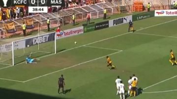 هيثم فاروق: المصري تعرض للظلم بركلة جزاء وهمية أمام كايزر تشيفز هيثم فاروق: المصري تعرض للظلم بركلة جزاء وهمية أمام كايزر تشيفز