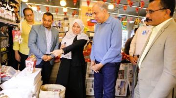 محافظ المنيا: التوسع في معارض أهلا رمضان وتشديد الرقابة لضبط الأسواق ومنع الاحتكار
