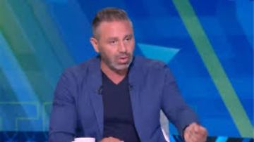 مش طبيعي.. حازم إمام يهاجم لاعب الزمالك