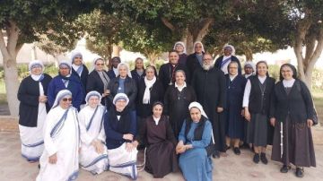 مطران أبوقرقاص للأقباط الكاثوليك يلتقي الأخوات الراهبات بالإيبارشية مطران أبوقرقاص للأقباط الكاثوليك يلتقي الأخوات الراهبات بالإيبارشية