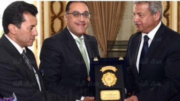 أحمد جلال: 8 سنوات بين تكريم مصطفى مدبولي بحضور أشرف صبحي وجوهر نبيل أحمد جلال: 8 سنوات بين تكريم مصطفى مدبولي بحضور أشرف صبحي وجوهر نبيل