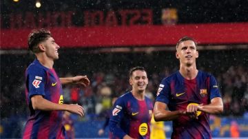 أولمو: تحسين الأداء مفتاح تتويج برشلونة بدوري الأبطال.. ولا توجد منافسة مع فيرمين