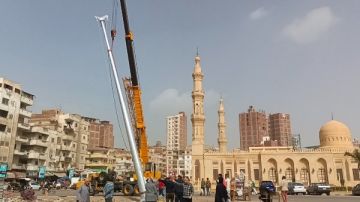 محافظ كفر الشيخ: تركيب أول ساري إنارة بالميدان الإبراهيمي بدسوق صور