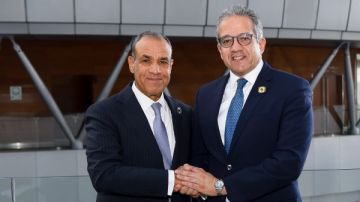 وزير الخارجية يلتقي مع الدكتور خالد العناني مدير منظمة اليونسكو