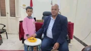 تلميذ ابتدائى بالوادي الجديد يساهم بكل مدخراته لمساعدة أهالى غزة