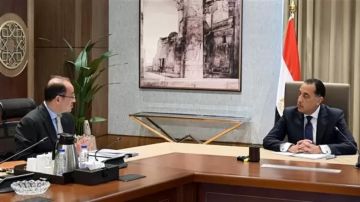 رئيس الوزراء يبحث مع وزير المالية تطورات المراجعة الجارية مع صندوق النقد الدولي