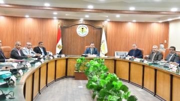 رئيس جامعة الوادى الجديد: نحرص على تعزيز أواصر التعاون مع المحافظة بما يخدم خطط التنمية