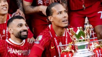 فان دايك: محمد لا يزال لاعبا مهما للغاية بالنسبة لي في ليفربول