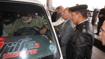 محافظ القاهرة يوجه باتخاذ إجراءات قانونية ضد عدد من سيارات الميكروباص المخالفة