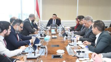 وزير الاسكان يتابع إجراءات تدشين منصة تصدير العقار