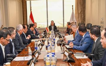 وزير التموين يتابع خطط تطوير صناعة السكر بمصر