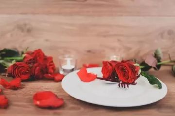 7 أفكار بسيطة لتحضير عشاء رومانسى فى البيت ليلة عيد الحب 7 أفكار بسيطة لتحضير عشاء رومانسى فى البيت ليلة عيد الحب