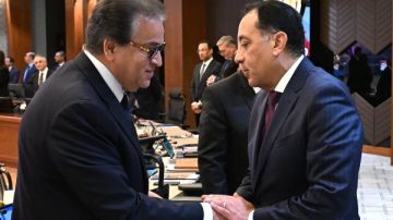 أول مؤتمر صحفي لرئيس الوزراء عقب التعديل