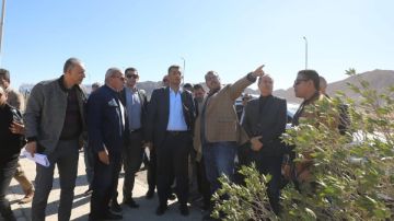 محافظ البحر الأحمر يتفقد ساحة النقل الثقيل ووحدة مرور سفاجا الجديدة