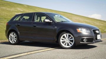 أودي A3 أوتوماتيك سعرها 700 ألف جنيه أودي A3 أوتوماتيك سعرها 700 ألف جنيه