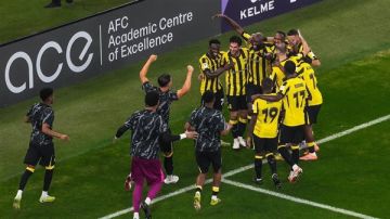 الاتحاد يكتسح الغرافة بسباعية تاريخية في دوري أبطال آسيا للنخبة