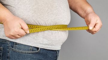 السمنة تحت المجهر الطبي.. فقدان 10 من الوزن سلاح وقائي ضد السرطان