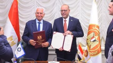 العمل توقع بروتوكول تعاون لدعم الكوادر البشرية وتقديم منح دراسية تصل إلى 45 