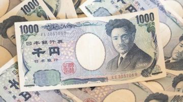 الين الياباني يستعيد قوته والدولار مستقر وسط ترقب الرسوم الأمريكية الين الياباني يستعيد قوته والدولار مستقر وسط ترقب الرسوم الأمريكية