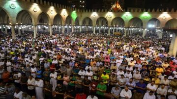 حقيقة منع إذاعة الشعائر الدينية داخل المساجد في شهر رمضان 2026 عاجل