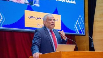 رئيس جامعة طنطا يختتم دورة إعداد القادة لترسيخ التميز الحكومي رئيس جامعة طنطا يختتم دورة إعداد القادة لترسيخ التميز الحكومي